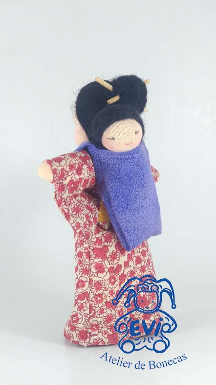 0571 - Mãe Oriental com Nenê